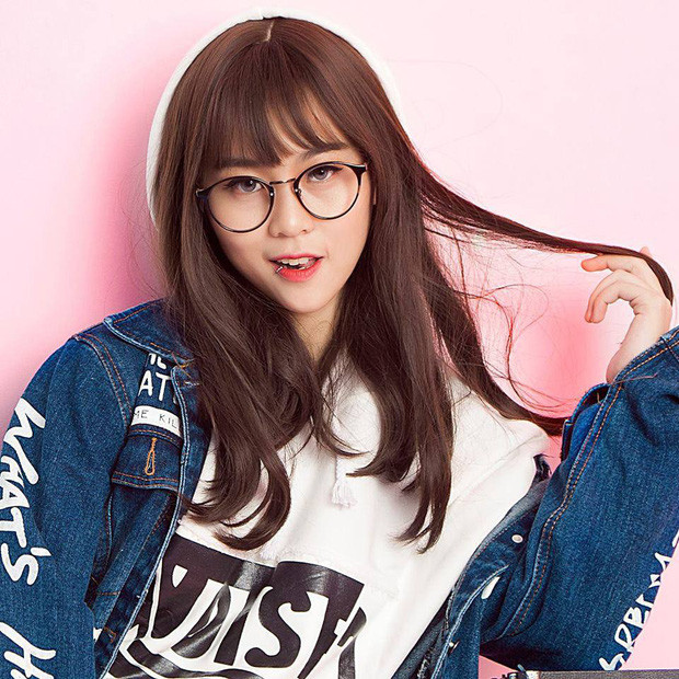 Hiện tại, không thể phủ nhận MisThy là một trong những nữ streamer nổi bật nhất tại Việt Nam. Cô nàng đa tài thường xuyên thực hiện các video với đa dạng nội dung từ review đồ ăn, reaction video đến vlog du lịch,...