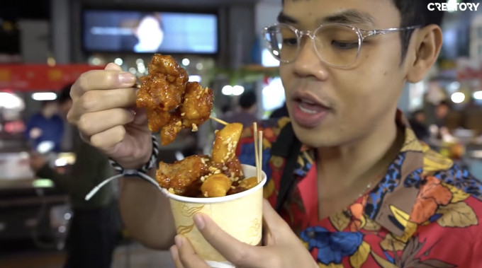 Theo Oops Banana, anh luôn thay đổi không ngừng để giúp người xem không nhàm chán và đó cũng là một phần tất yếu của công việc.