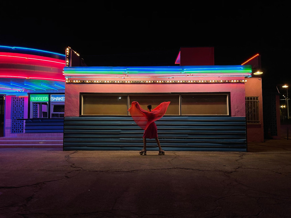 Thuật toán xử lý ảnh ở chế độ Night mode mới, cho ảnh sáng và chi tiết hơn.