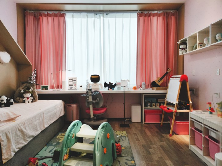 Trong đó, camera chính 108MP hỗ trợ tính năng chống rung quang học OIS giúp cho chất lượng hình ảnh chi tiết vượt trội.