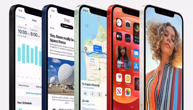 Tại thị trường Việt Nam, theo các hệ thống bán lẻ, iPhone 12 phiên bản 128GB sẽ có mức giá khoảng 26,99 triệu đồng và iPhone 12 Pro 128GB sẽ có giá khoảng 30,99 triệu đồng.