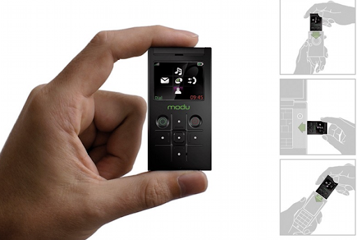 Thiết bị có kích thước là 72 x 37 x 7,8 mm, cân nặng là 40 g. Ưu điểm lớn nhất của Modu Mobile chính là ngoài khả năng nghe gọi, nhắn tin, thiết bị còn có thể chơi nhạc và chụp ảnh như một chiếc điện thoại thực thụ.