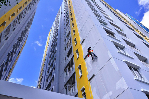 Chay chung cu Carina Plaza do xe may chap dien-Hinh-2