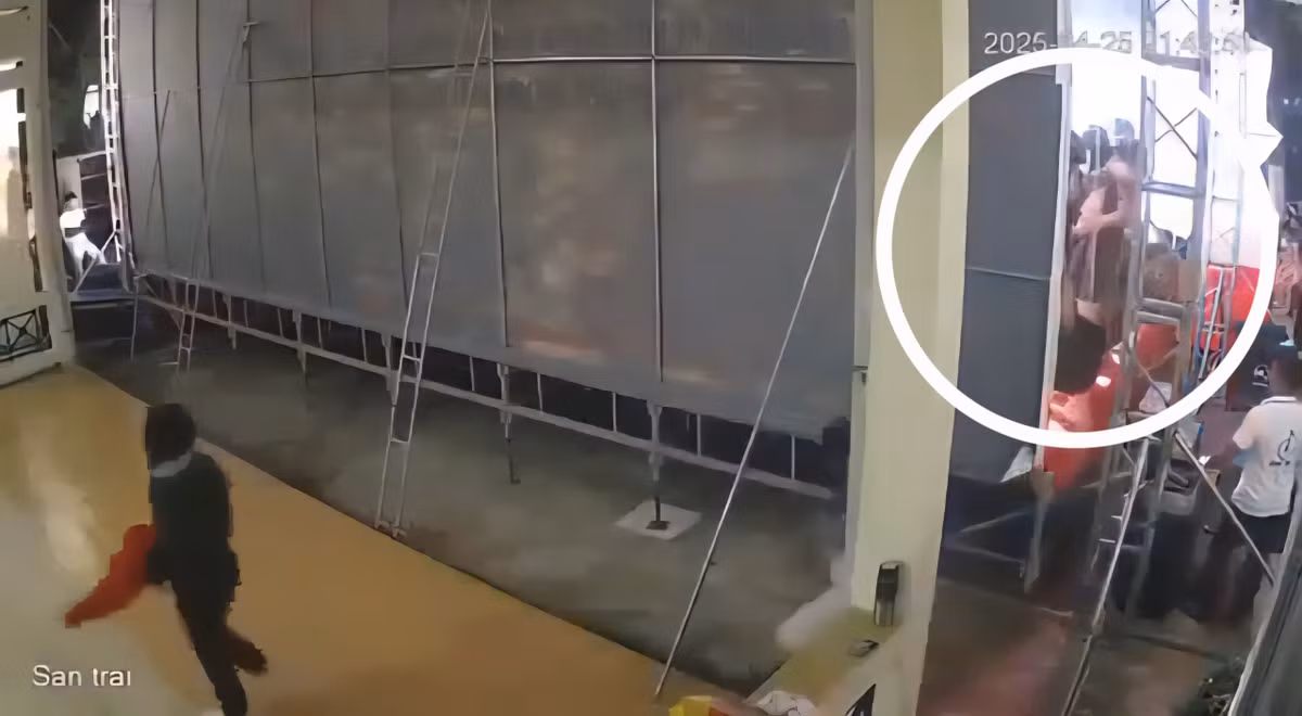 Một học sinh Quảng Ngãi bị điện giật tử vong khi diễn văn nghệ Mot hoc sinh Quang Ngai bi dien giat tu vong khi dien van nghe