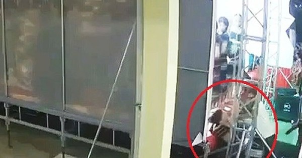 Vụ nam sinh bị điện giật tử vong, trước đó đã phát hiện rò điện - Hình 2 Vu nam sinh bi dien giat tu vong, truoc do da phat hien ro dien-Hinh-2