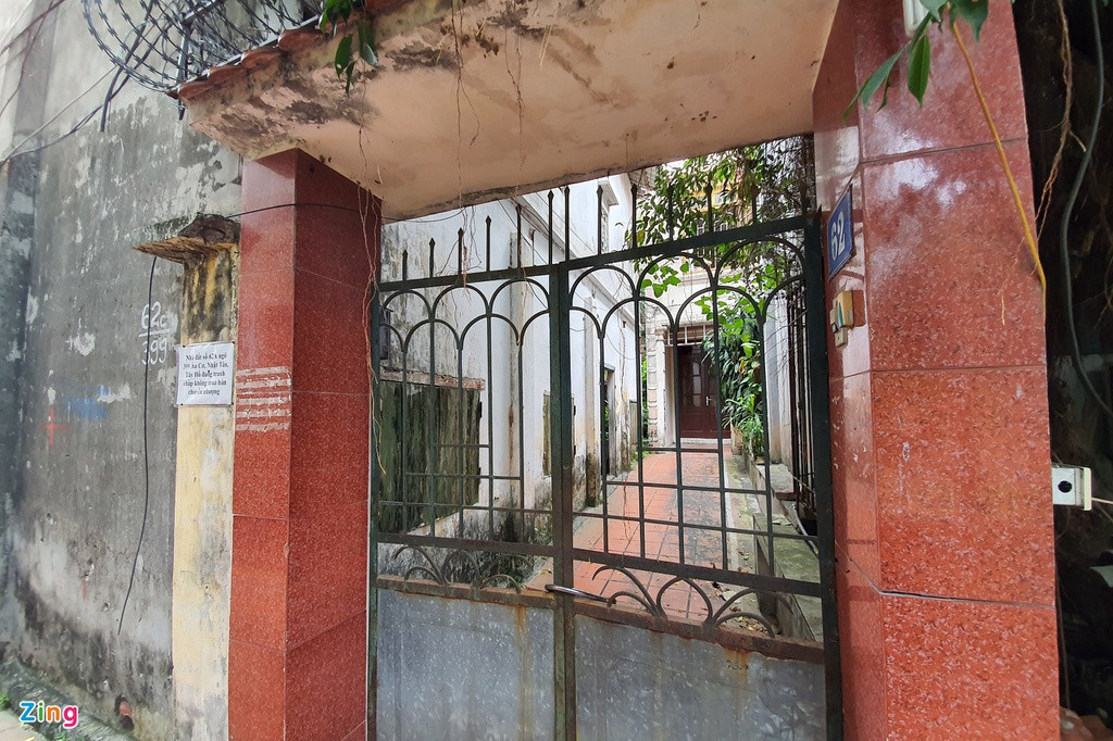 Con dau khai tu bo me chong dang song de ban nha dat-Hinh-3