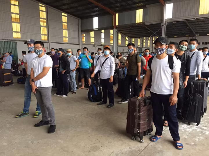 Đây là chuyến bay đặc biệt nhất bởi chưa khai thác đường bay thương mại và quan trọng hơn hết là đưa 219 người Việt về từ Guinea Xích Đạo. 