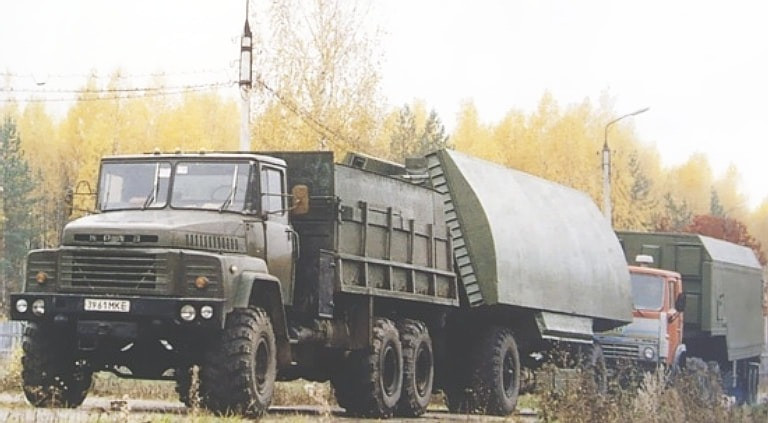 GAZETCHIK-E có góc phát hiện 360° ngang và 90°. Tỉ lệ tiêu diệt 1 tên lửa chống bức xạ không dưới 85%. Tỉ lệ tiêu diệt một tên lửa chống bức xạ với radar điện quang hoặc nhiệt hoặc hoạt động theo hướng bổ sung lên tới 85-95%.