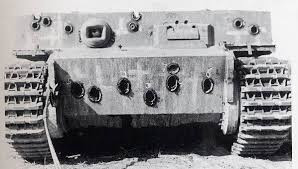 Nhưng loại giáp này thường thì có giá thành khá đắt đỏ do khó sản xuất, quy trình sản xuất phức tạp, đòi hỏi nhiều thời gian và nguyên vật liệu. Bên cạnh đó và có thể rèn được độ dày rất lớn với chất lượng tốt mà các phương pháp còn lại rất khó để làm.