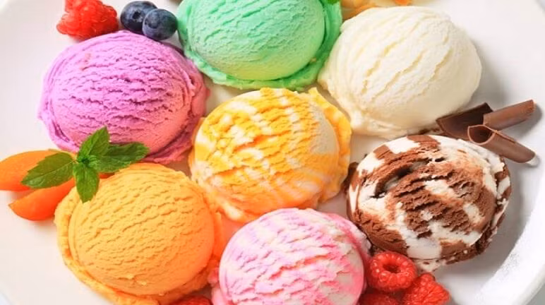 Kem Món kem mát lạnh đều là món ăn ưa thích của trẻ em lẫn người lớn. Tuy vậy, với thành phần chính là kem béo, sữa và đường, bạn nên suy nghĩ lại nếu muốn có một vòng 2 thon gọn và cân nặng như ý. 