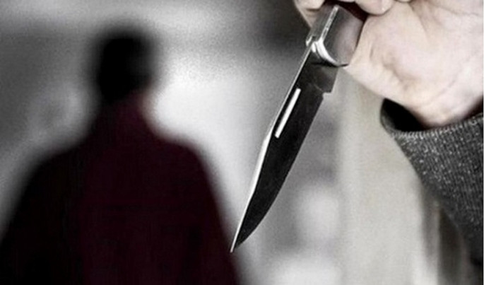 Thẩm ngồi phía sau dùng dao chém một nhát vào lưng anh N khiến nạn nhân tử vong. Gây án xong, hai đối tượng bỏ đi về hướng TP Bắc Ninh. Trên đường đi, chúng vứt con dao hung khí xuống sông Cầu. Duy và Thẩm chạy xe máy đến địa phận Cẩm Phả (Quảng Ninh) thì bàn nhau phi tang chiếc xe máy xuống một hồ nước. Tại đây, hai đối tượng thống nhất phải "tách" ra để bỏ trốn. Thẩm vào TP HCM còn Duy quay lại Bắc Ninh. (Ảnh minh họa, nguồn Internet) 