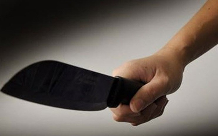 Thanh Hóa: Mâu thuẫn về chiếc điện thoại, 3 bà cháu bị chém trọng thương Thanh Hoa: Mau thuan ve chiec dien thoai, 3 ba chau bi chem trong thuong