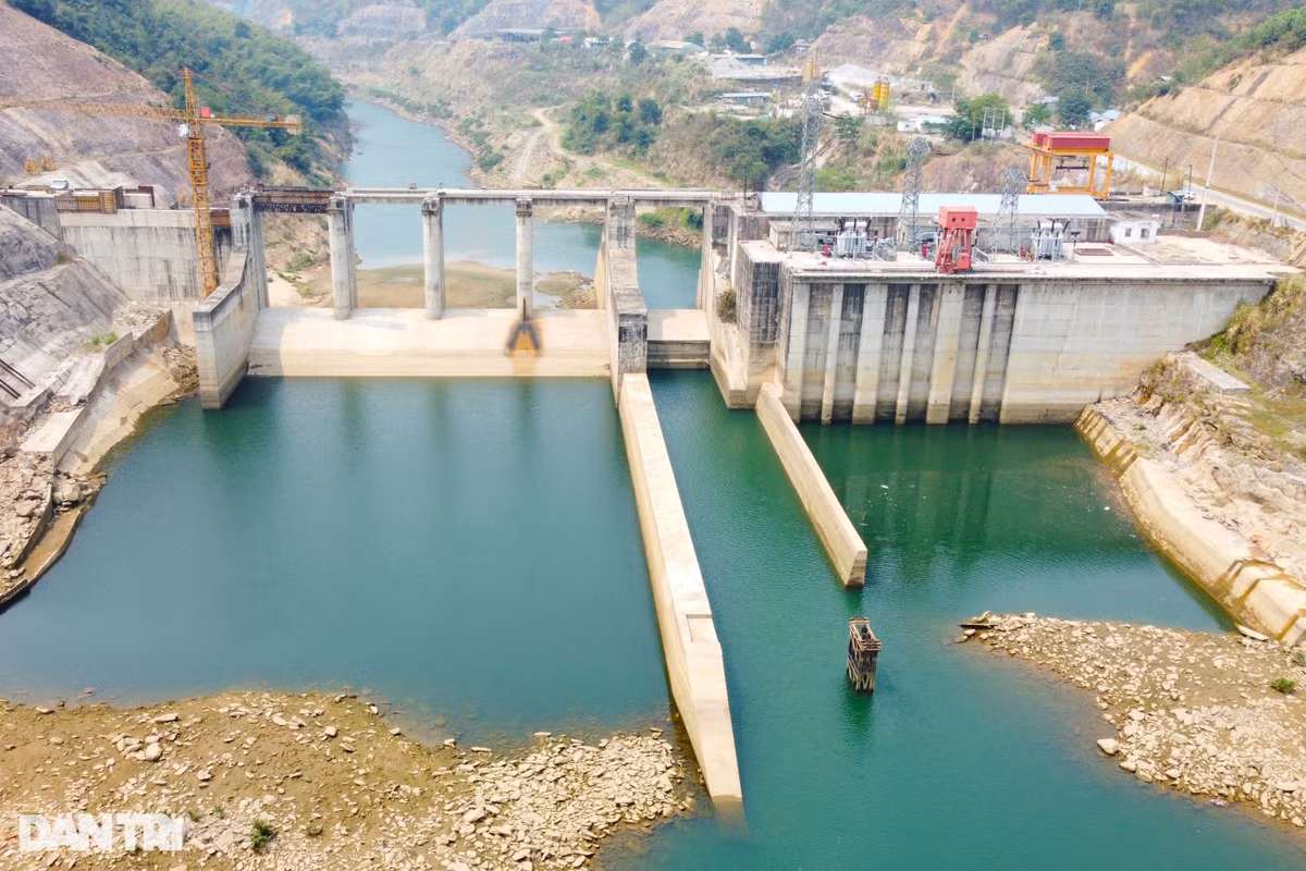 Mới đây, Thường trực Ban Chỉ đạo Trung ương về phòng chống tham nhũng, lãng phí đã thống nhất đưa một số vụ án, vụ việc có dấu hiệu lãng phí vào diện Ban Chỉ đạo theo dõi, chỉ đạo. Trong đó có dự án thủy điện Hồi Xuân. (Ảnh: Dân Trí).