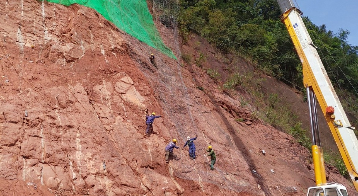 Ai dung sau Cty Vinh Hung bi truy thu thue hon 1,7 ty?