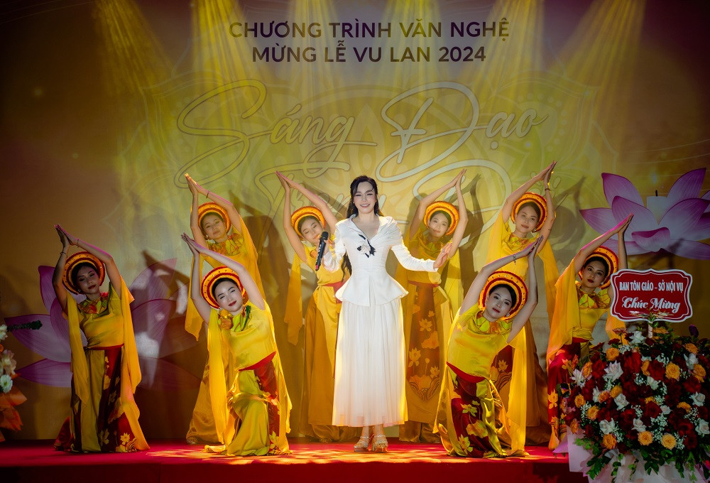 Chuong trinh nghe thuat 