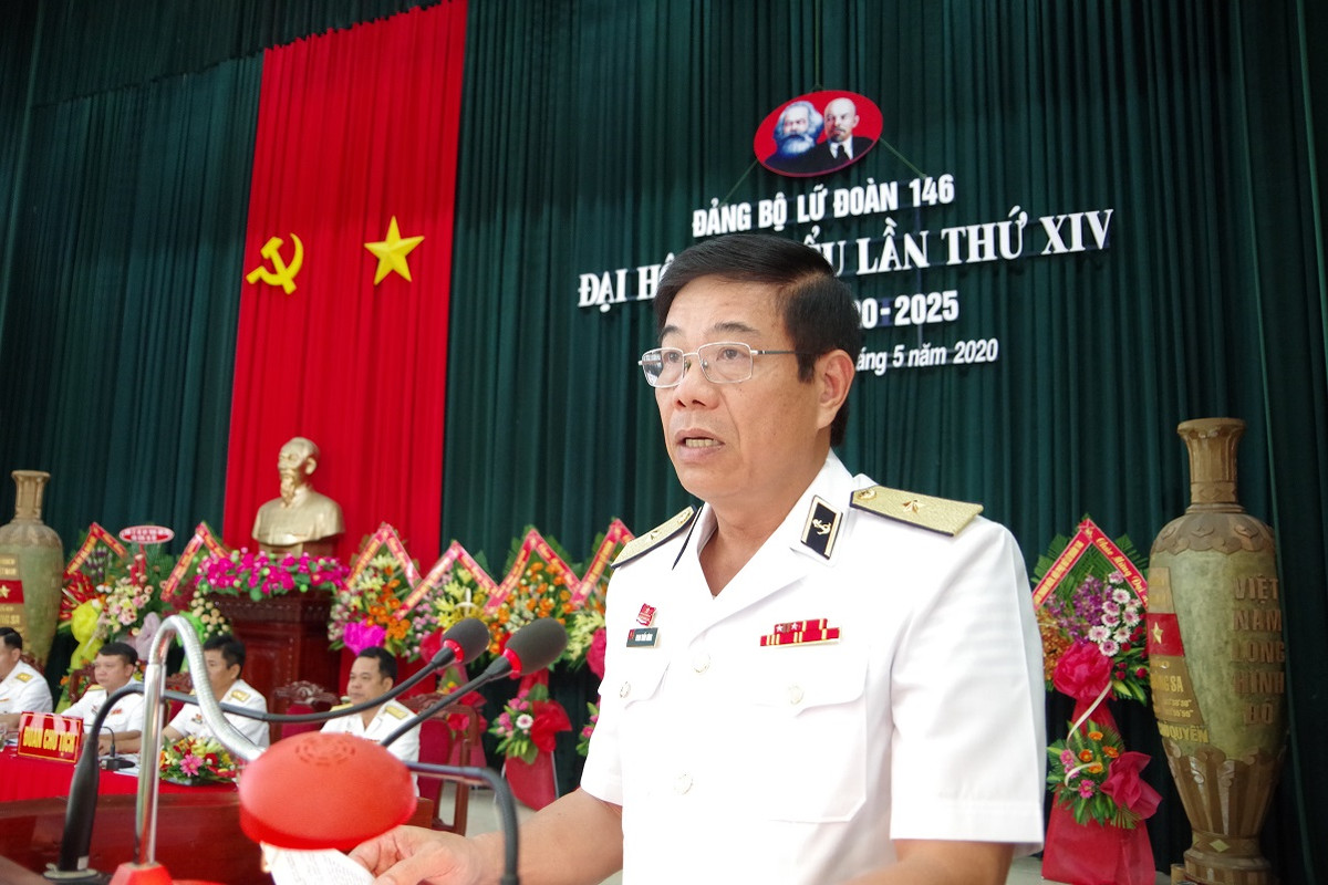 Chuẩn Đô đốc Phan Tuấn Hùng, Tư lệnh Vùng 4, Quân chủng Hải quân, giữ chức Phó Tư lệnh Quân chủng Hải quân, Bộ Quốc phòng.