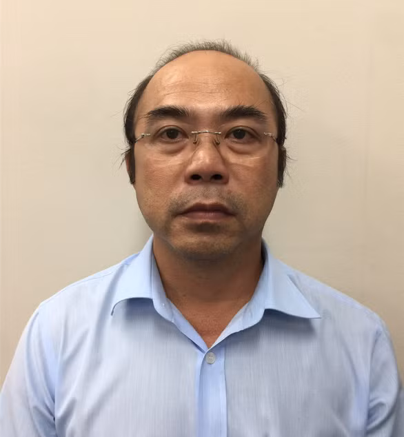 Đồng thời cũng khởi tố, bắt tạm giam ông Vân Trọng Dũng, nguyên Chủ tịch Hội đồng thành viên; bà Nguyễn Thị Thúy, nguyên Kế toán trưởng và ông Nguyễn Thành Mỹ, nguyên Phó trưởng phòng KH-ĐT Sagri. Cả ba bị can trên đều bị khởi tố về hành vi "Vi phạm quy định về quản lý, sử dụng tài sản Nhà nước, gây thất thoát, lãng phí".