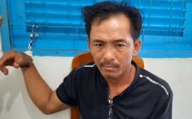 4. Ghen tuông chồng cũ, giết hại người tình: Công an huyện Tháp Mười (Đồng Tháp) bắt giữ Nguyễn Thành Tuấn (41 tuổi, ngụ xã Hậu Thạnh Tây, huyện Tân Thạnh, tỉnh Long An), điều tra về hành vi giết người. Tối 23/7, Tuấn cùng Nguyễn Thị Thúy (SN 1972), người tình chung sống như vợ chồng với nạn nhân cụ cãi về chuyện người chồng trước của nạn nhân. Bức tức, Tuấn lấy dao đâm nạn nhân rồi bỏ trốn khỏi hiện trường, cho đến khi bị cảnh sát bắt giữ.