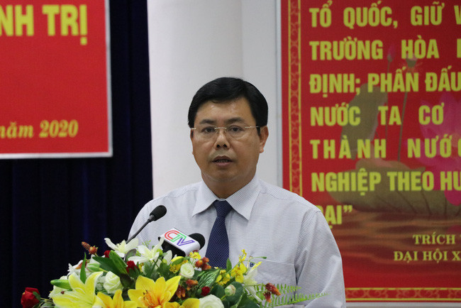 Chủ tịch UBND tỉnh Cà Mau, ông Nguyễn Tiến Hải, vừa được Bộ Chính trị phân công đảm nhận chức vụ Bí thư Tỉnh ủy tỉnh này. Ông Nguyễn Tiến Hải (55 tuổi) từng đảm nhận các chức vụ Phó Bí thư Tỉnh đoàn, Bí thư Huyện ủy Cái Nước, Giám đốc Sở Tư pháp; Phó Chủ tịch và Chủ tịch UBND tỉnh Cà Mau (nhiệm kỳ 2016 - 2021). Hiện ông Nguyễn Tiến Hải vẫn đảm đương Bí thư Tỉnh ủy, Chủ tịch UBND tỉnh Cà Mau cho đến khi chủ tịch mới được bầu.