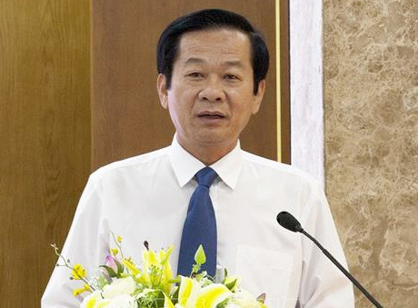 Ông Đỗ Thanh Bình, Phó Bí thư Tỉnh ủy, được bầu giữ chức Chủ tịch UBND tỉnh Kiên Giang thay cho ông Phạm Vũ Hồng xin nghỉ điều trị bệnh. Tân Chủ tịch UBND tỉnh Kiên Giang sinh năm 1967, quê huyện Thới Bình, Cà Mau; trình độ thạc sĩ Kinh tế, cử nhân Chính trị. Ông Đỗ Thanh Bình từng giữ chức Trưởng ban Tổ chức Tỉnh ủy, Phó chủ tịch UBND tỉnh Kiên Giang. Một tuần trước, Ban Chấp hành Đảng bộ tỉnh Kiên Giang bầu ông Bình giữ chức Phó Bí thư Tỉnh ủy.