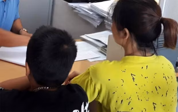 Xac minh vu hoc sinh lop 4 nhieu lan bi tong tien