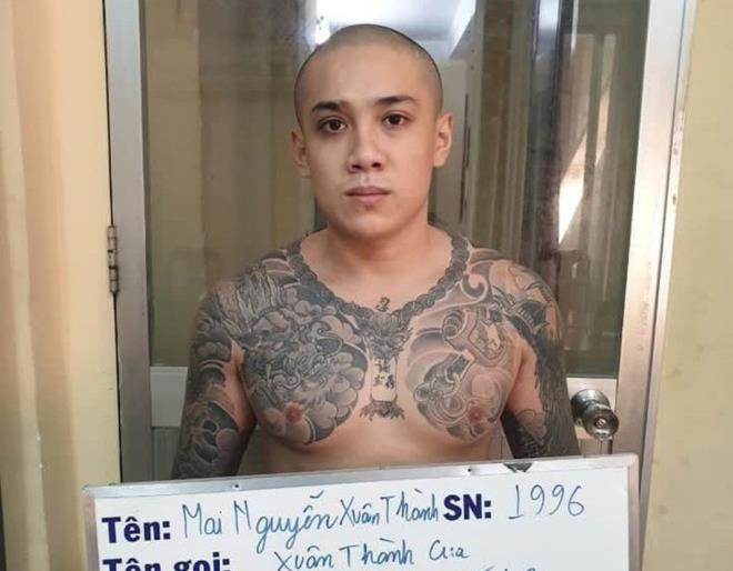 Nghi phạm băng áo cam đầu thú: Hé lộ khởi nguồn mâu thuẫn Nghi pham bang ao cam dau thu: He lo khoi nguon mau thuan