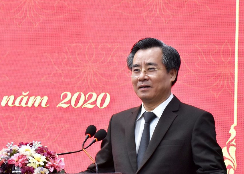 Ngày 5/7, ông Nguyễn Quang Dương nhận quyết định thôi tham gia Ban Chấp hành, Ban Thường vụ và thôi giữ chức Bí thư Tỉnh ủy Bạc Liêu, nhiệm kỳ 2015-2020. Ông Dương được Bộ Chính trị điều động, phân công giữ chức Phó trưởng ban Tổ chức Trung ương.