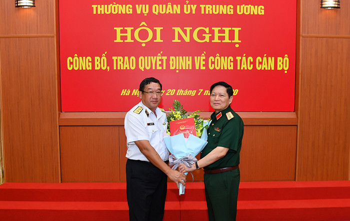 Phó Đô đốc Hải quân Phạm Hoài Nam, ủy viên Trung ương Đảng, ủy viên Quân ủy Trung ương, Tư lệnh Quân chủng Hải quân. Ông sinh năm 1967, quê quán Hoài Nhơn, Bình Định. Ông từng kinh qua nhiều vị trí như năm 2009, ông được bổ nhiệm giữ chức Phó Tư lệnh kiêm Tham mưu trưởng Vùng 4 Hải quân. Năm 2012, ông được bổ nhiệm giữ chức Tư lệnh Vùng 4 Hải quân.