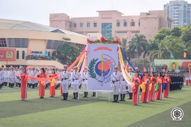 Chiều 30/7, tại sân vận động Học viện An ninh Nhân dân diễn ra buổi tổng duyệt Đại hội khỏe Vì An ninh Tổ quốc lần thứ VIII – năm 2020 của lực lượng Công an nhân dân với các màn diễn tập của lực lượng Cảnh sát cơ động. (Ảnh: C500)