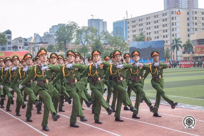 Duyệt binh tại Đại hội khỏe Vì An ninh Tổ quốc được tổ chức 5 năm một lần.