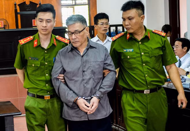 Vu anh truy sat nha em gai o Thai Nguyen: Tien boi thuong tru no cu