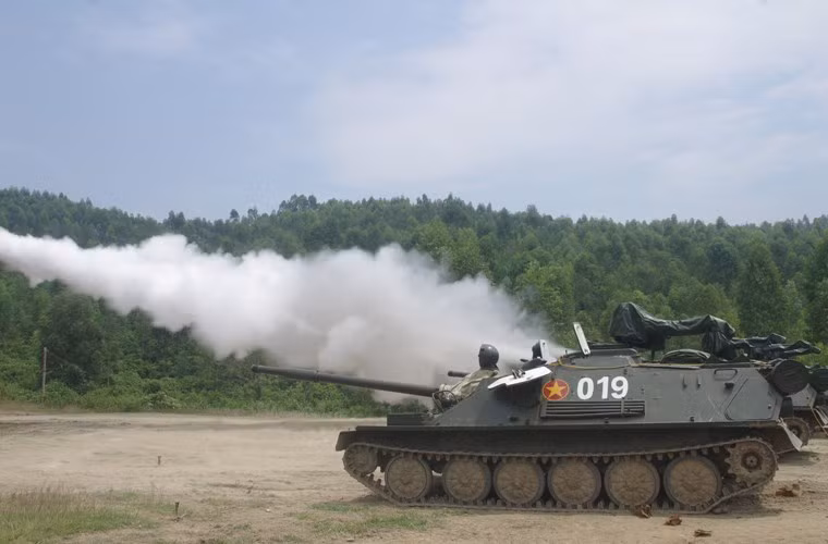 Pháo tự hành ASU-85 của Việt Nam.