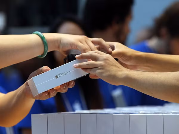 Apple sap co chuong trinh doi dien thoai cu lay iPhone