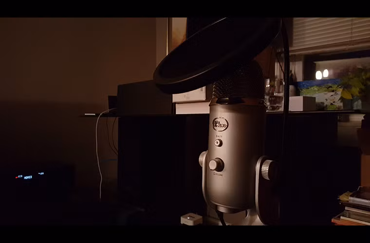  Galaxy S6 - trong nhà, ánh sáng đèn thấp (quý độc giả có thể bấm lên đây để xem kích cỡ lớn)