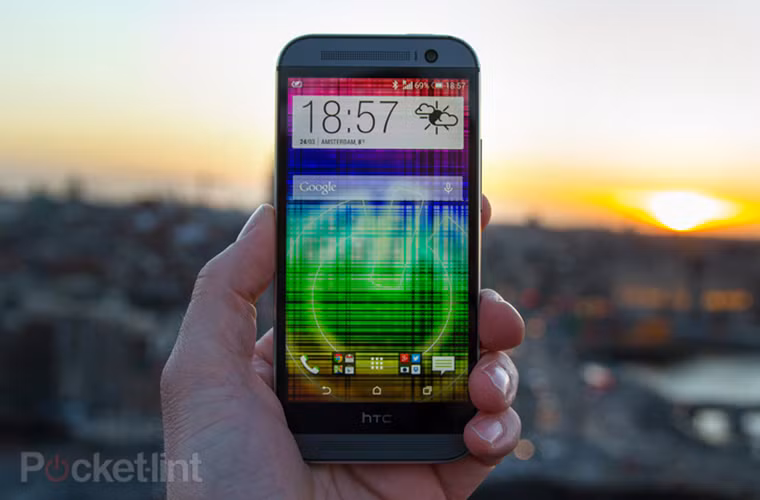  2014: HTC One - Là quán quân của kỳ triển lãm năm ngoái, mẫu điện thoại này đã thực sự củng cố niềm tin và sự tập trung cao độ của HTC về mặt thiết kế. HTC One cũng chứng tỏ rằng mặc dù các sản phẩm điện thoại của HTC chạy Android, nhưng chính giao diện tùy biến của hãng lại là một trong những điểm ưa thích của nhiều người dùng.