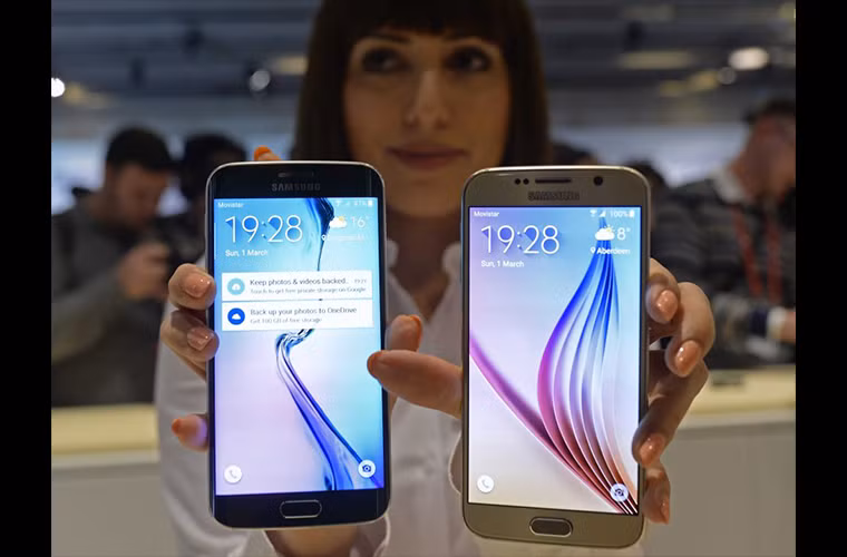 10 chuyen Galaxy S6/S6 Edge lam duoc con iPhone 6 chiu chet