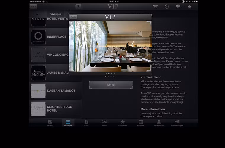  VIP Black - Giá: 1.999,99 USD Ứng dụng này được biết với tên gọi "The Millionaire's App" (Ứng dụng của nhà triệu phú). Người dùng sẽ nhận được các chế độ đãi ngộ dành cho VIP từ các đối tác cung cấp dịch vụ xa xỉ. Một khi mua ứng dụng này, người dùng phải xác nhận rằng tài sản của mình có giá trị trên 1 triệu USD để được chấp thuận vào CLB này.