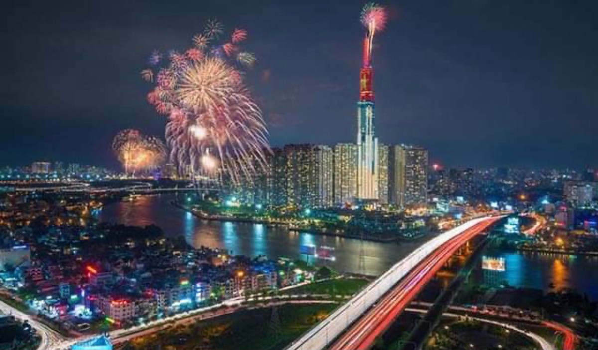 Sáng nay 31/12, UBND TP HCM đã tổ chức lễ công bố Quyết định của UBTV Quốc hội thành lập TP Thủ Đức (thuộc TP HCM). Đúng 0h tối nay, TP sẽ tổ chức bắn pháo hoa mừng năm mới 2021 và mừng nghị quyết thành lập TP. Thủ Đức.