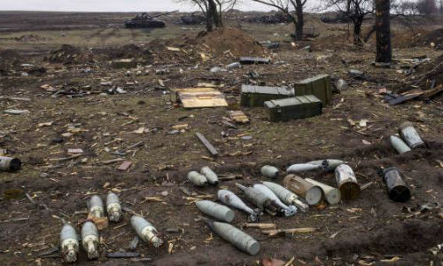 Dan phao van ren vang o Donetsk bat chap lenh ngung ban-Hinh-2