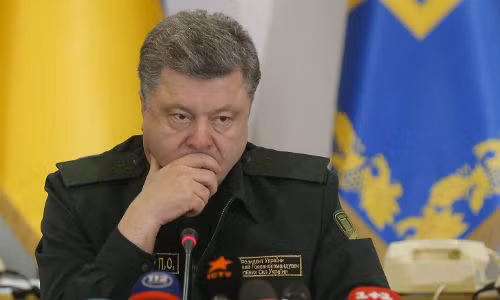 TT Ukraine trinh nghi quyet ve tinh trang dac biet cua Donbass