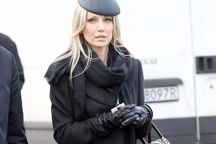 Hiện nay, Ogorek mới chỉ nhận được sự ủng hộ của khoảng 8-10% cử tri, trong khi những nhà phê bình không đánh giá cao cô vì cho rằng tuổi đời cô còn trẻ và thiếu kinh nghiệm chính trường.