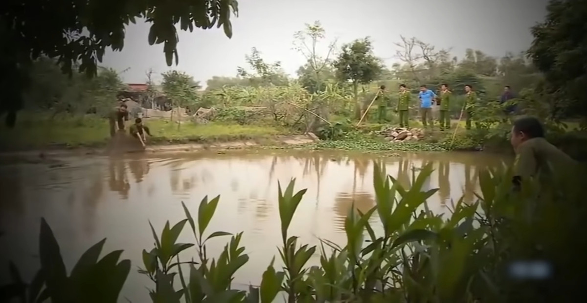 Sau khi nhận được thông tin, chính quyền xã Khai Thái báo cáo Công an huyện Phú Xuyên và tổ chức họp đưa ra các giả thuyết và phương án tìm kiếm 2 cháu gái. Ban đầu, cơ quan điều tra lập ra các thuyết: Cả 2 cháu có thể đi lạc, quên đường; bị cướp, hiếp giết; tai nạn đuối nước hoặc bị bắt cóc bán sang Trung Quốc.