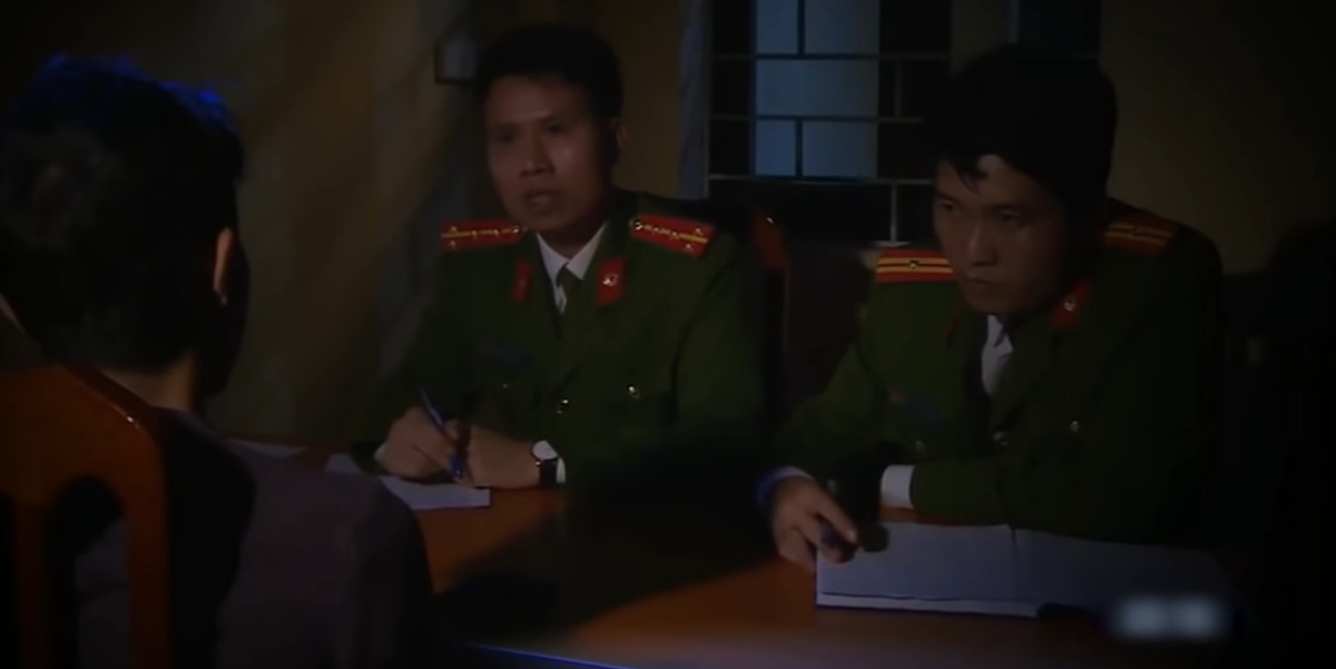 Tại cơ quan điều tra, Hùng bất ngờ thừa nhận chính hắn đã giết và chôn hai cháu gái ở ngay nhà đối tượng. Lúc này, Hùng vẽ sơ đồ vị trí chôn giấu xác. Cơ quan công an khẩn trương truy vết, xác minh hiện trường. 