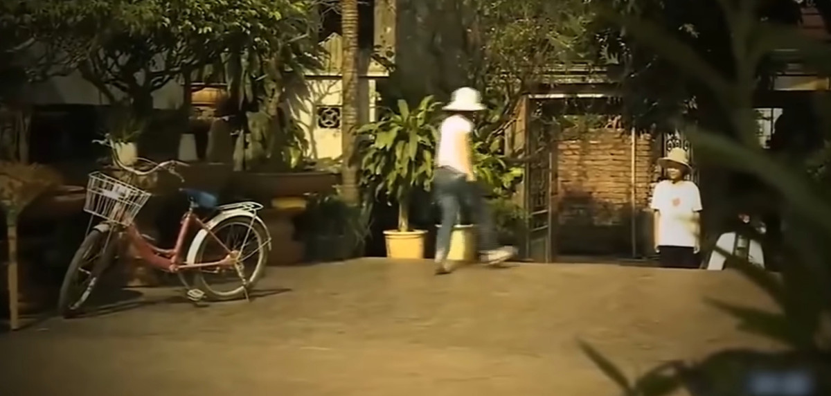 Gia đình cho biết, cháu Tạ Thu T đến nhà cháu Nguyễn Thị T chơi và cùng rủ nhau sang nhà bà ngoại nhưng không thấy về. Sau đó gia đình báo lên chính quyền xã.