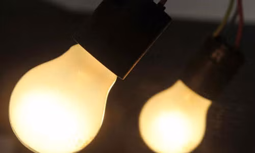 Lam Dong Bi can nuot bong dien de tu sat