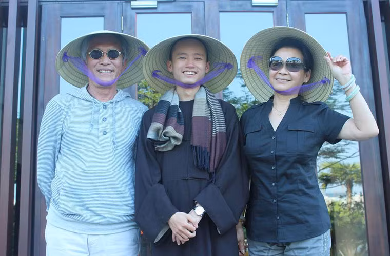  Tình yêu đến sau khi họ đã trở thành vợ chồng. Điều này được chính chồng Khánh Ly chia sẻ với báo chí. 