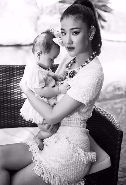 Người hâm mộ vẫn trông chờ vào những vai diễn mới và ca khúc do Maya thể hiện ra mắt sau một thời gian dài vắng bóng vì sinh con.