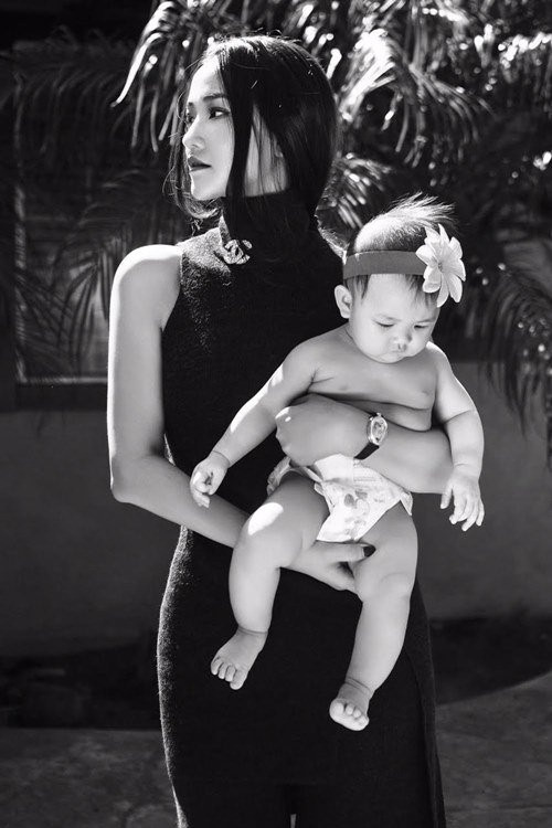 Tuy nhiên, cô chưa đưa ra quyết định cuối cùng vì không thể yên tâm làm việc khi bé Bồ Câu còn quá nhỏ, cần nhiều sự chăm sóc từ phía mẹ.