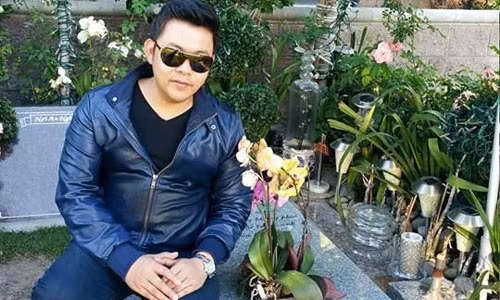 Ca si Quang Le tran tinh vu ngoi len mo nhac si