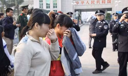 54 phu nu va tre em bi lua ban sang Trung Quoc